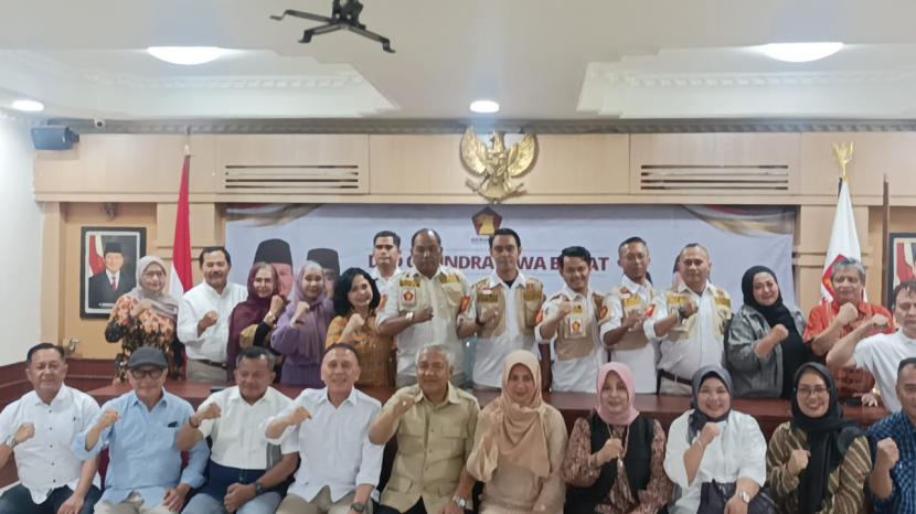 Ketua DPD Gerindra Jawa Barat (Jabar) yang baru saja dikukuhkan, H Amir Mahpud, secara perdana mengunjungi kantor DPD Gerindra Jabar, Senin (16/9/2024).