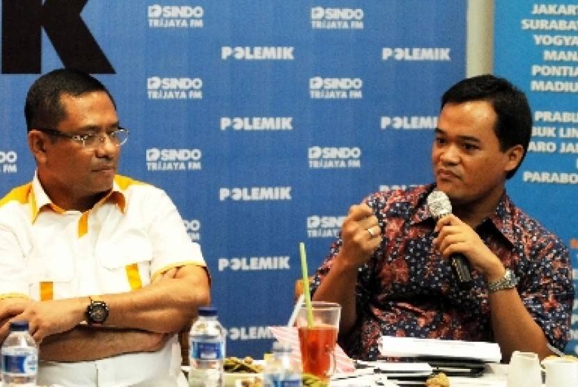 Ketua DPP Partai Hanura Saleh Husin (kiri).