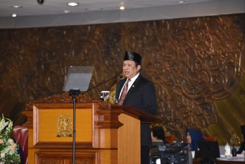 Ketua DPR RI Bambang Soesatyo melaporkan kinerja DPR pada Masa Persidangan IV Tahun Sidang 2017-2018