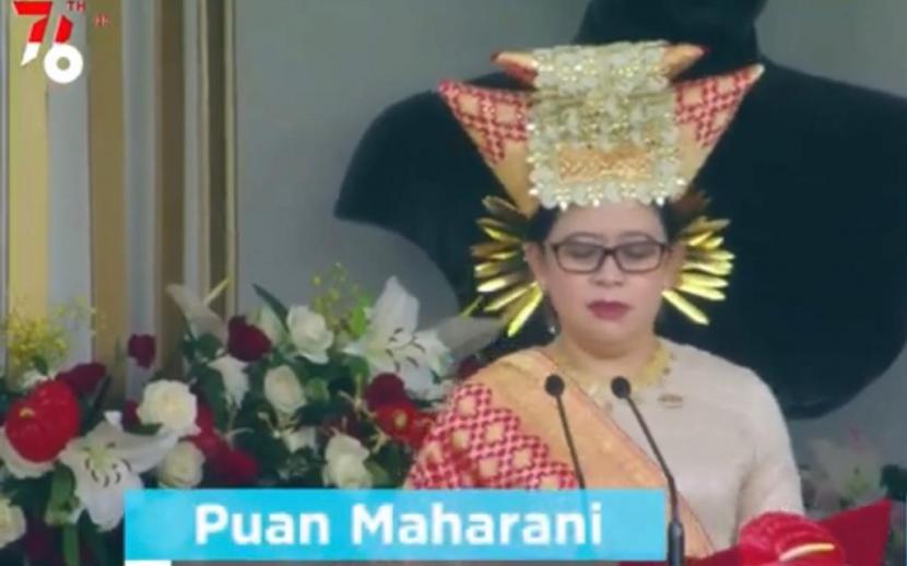  Ketua DPR RI Puan Maharani tampil mengenakan pakaian adat Minangkabau, Tangkuluak Balenggek yang merupakan pakaian khas masyarakat Lintau.