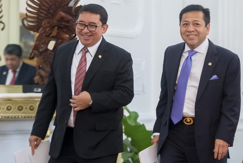 Ketua DPR Setya Novanto (kanan) dan Wakil Ketua DPR Fadli Zon (kiri)