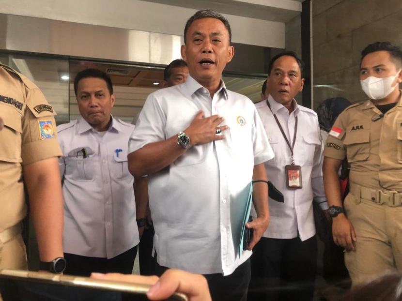 Ketua DPRD DKI Jakarta serahkan tiga usulan nama calon Pj Gubernur ke Kemendagri, Rabu (14/9). 