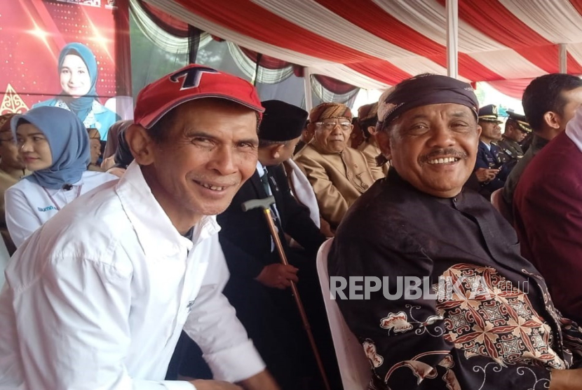  Ketua FPLH Thio Setiowekti (kiri) dan Ketua FPHJ Eka Santosa (kanan).