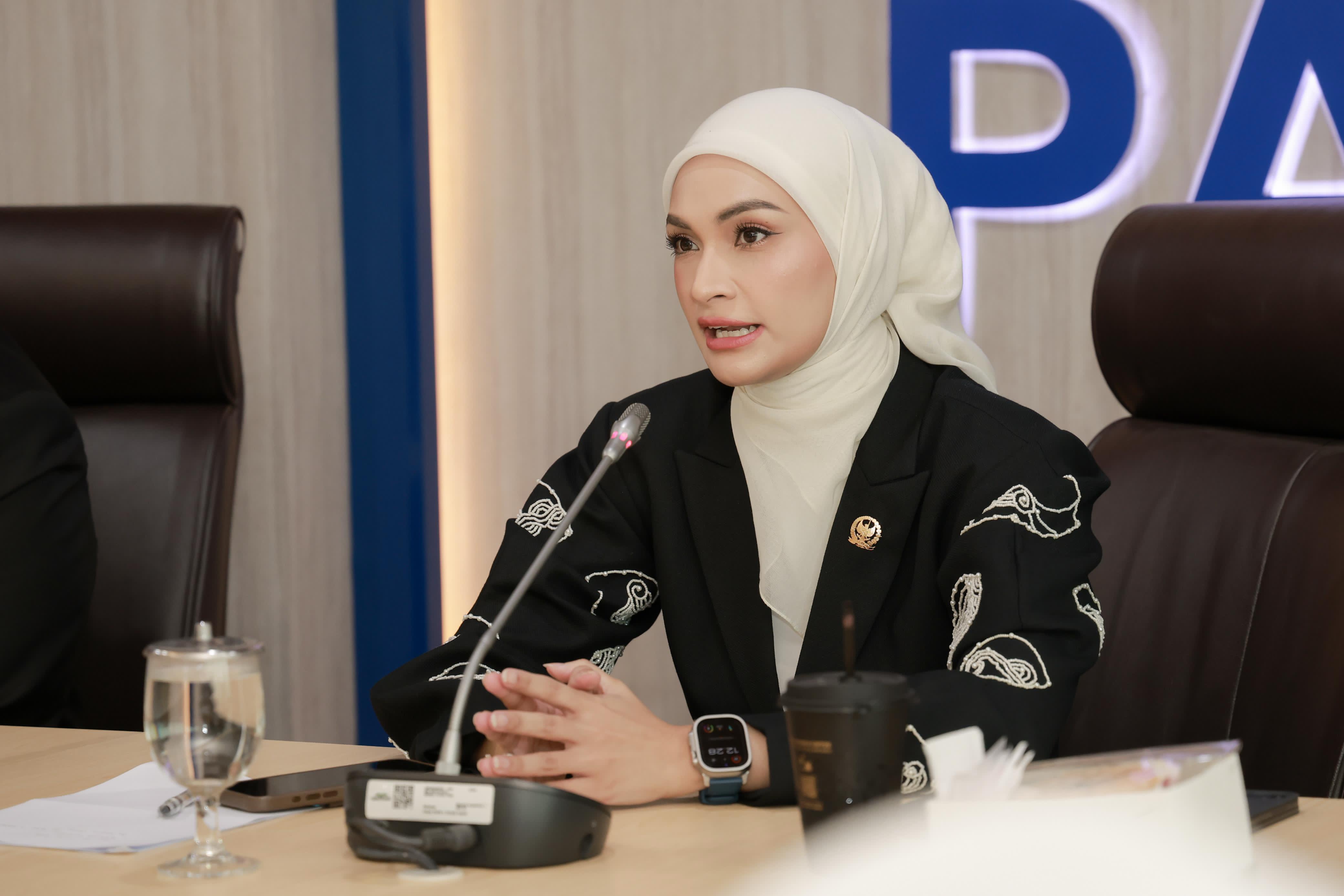 Ketua Fraksi PAN DPR RI, Putri Zulkifli Hasan minta penangannan kasus tewasnya driver Ojol yang ditabrak Rantis saat demonstrasi diusut transparan dan adil