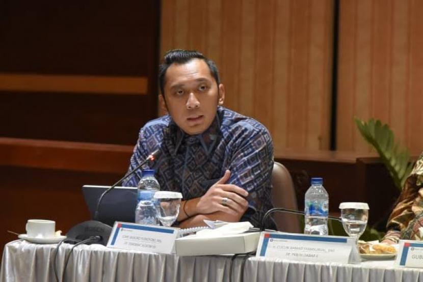 Ketua Fraksi Partai Demokrat DPR RI Edhie Baskoro Yudhoyono atau Ibas  mendorong stabilisasi harga bawang di pasaran