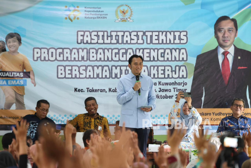 Ketua Fraksi Partai Demokrat DPR RI, saat menghadiri Sosialisasi Program Bangga Kencana di Desa Kuwonharjo, Kecamatan Takeran, Kabupaten Magetan, pada Kamis (16/10/2025).