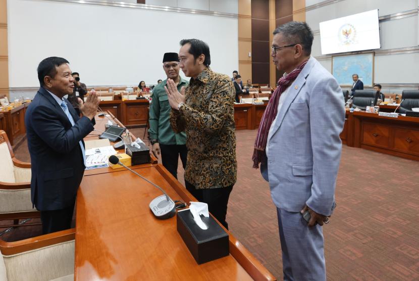 Ketua Fraksi Partai Demokrat, Edhie Baskoro Yudhoyono, mengingatkan peran penting BIN 