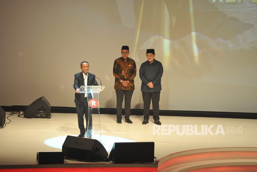 Ketua Hipmi Bahlil Lahadia menerima anugerah Tokoh Perubahan Republika 2018 yang diserahkan oleh Agus Harimurti Yudhoyono di Jakarta, Rabu (24/4) malam.