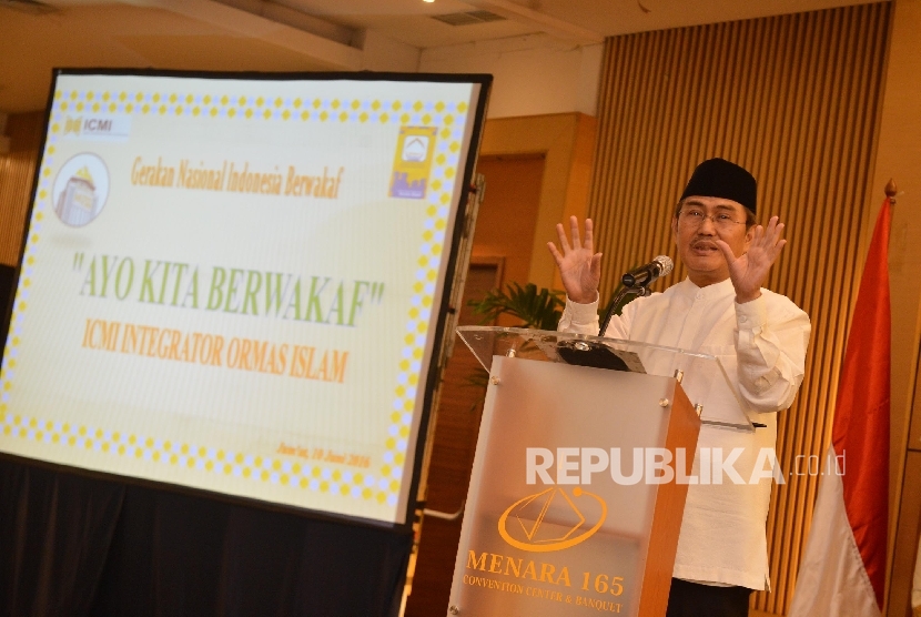 Ketua Ikatan Cendekiawan Muslim se-Indonesia (ICMI) Jimly Asshidiqie  (Republika/Raisan Al Farisi)