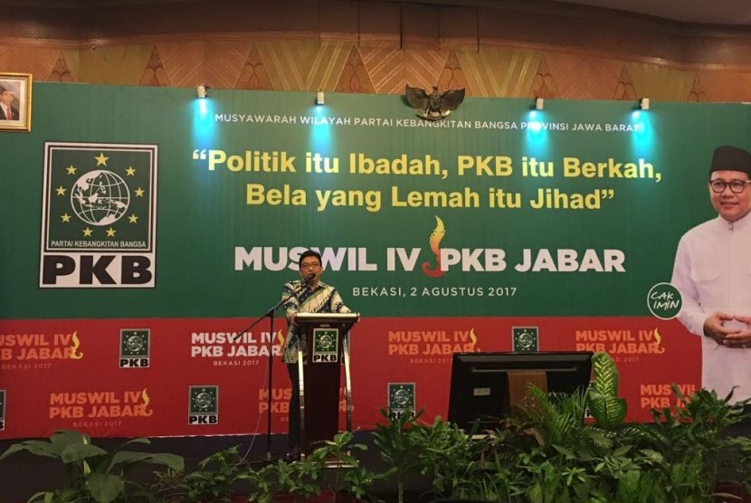 Ketua Kadin Jawa Barat, Agung Suryamal Sutisno, menyampaikan visi dan misi sebagai bakal calon gubernur Jabar 2018 di Muswil PKB Jabar, Bekasi, Rabu (2/8).