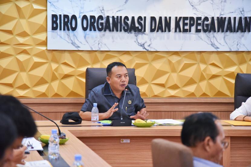 Ketua Komisi II DPRD Provinsi Jawa Barat, Rahmat Hidayat Djati menyerahkan Pekerjaan Rumah (PR) terkait Peraturan Daerah (Perda) Pertanian Organik untuk dibahas lebih lanjut oleh anggota DPRD Jawa Barat terpilih yang akan dilantik 2 September 2024 nanti.