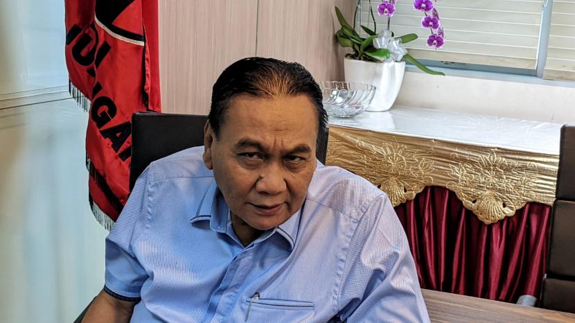 Ketua Komisi III DPR yang juga Ketua Badan Pemenangan Pemilu (Bappilu) PDIP Bambang Wuryanto saat ditemui di ruangannya, di Kompleks Parlemen, Jakarta. Kamis (7/4).
