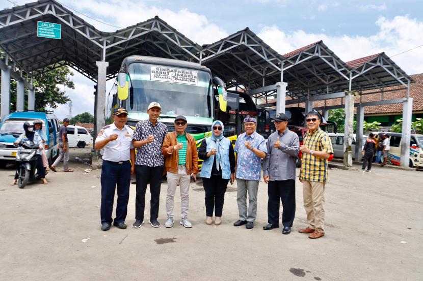 Ketua Komisi IV DPRD Provinsi Jawa Barat Tetep Abdulatip saat melakukan monitoring Terminal tipe B Singaparna, Kabupaten Tasikmalaya. Senin, (18/03/2024).