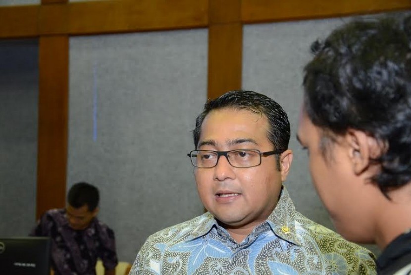 Ketua Komisi X DPR RI Teuku Riefky Harsya.