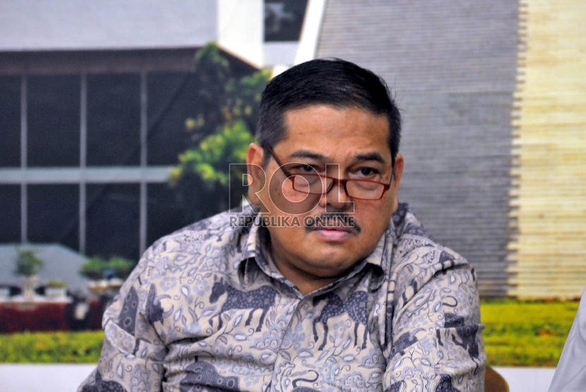 Ketua Komite II Parlindungan Purba dalam diskusi di Kompleks Parlemen, Senayan, Jakarta, Kamis (10/9).
