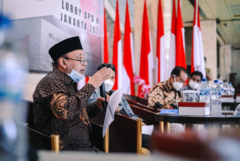Ketua Kompok DPD RI di MPR RI Tamsil Linrung menyakini wacana amandemen ke lima UUD 1945 sangat diperlukan dalam mengevaluasi konstitusional Indonesia.