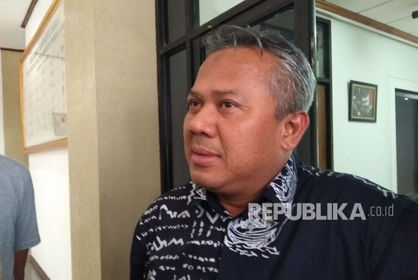 Ketua KPU,  Arief Budiman, di Kantor KPU,  Menteng,  Jakarta Pusat, Senin (5/3). KPU menjawab kritikan berbagai pihak atas kinerjanya yang menjadi sorotan.