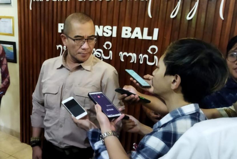 Ketua KPU RI Hasyim Asy'ari saat menjawab pertanyaan wartawan di Kantor KPU Bali, Sabtu (5/11/2022).