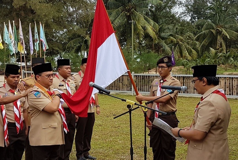 Ketua Kwarnas Gerakan Pramuka Adhyaksa Dault melantik Gubernur Kepulauan Bangka Belitung, Erzaldi Rosman Djohan menjadi Ketua Majelis Pembimbing Daerah (Mabida) Gerakan Pramuka masa bakti 2018-2023