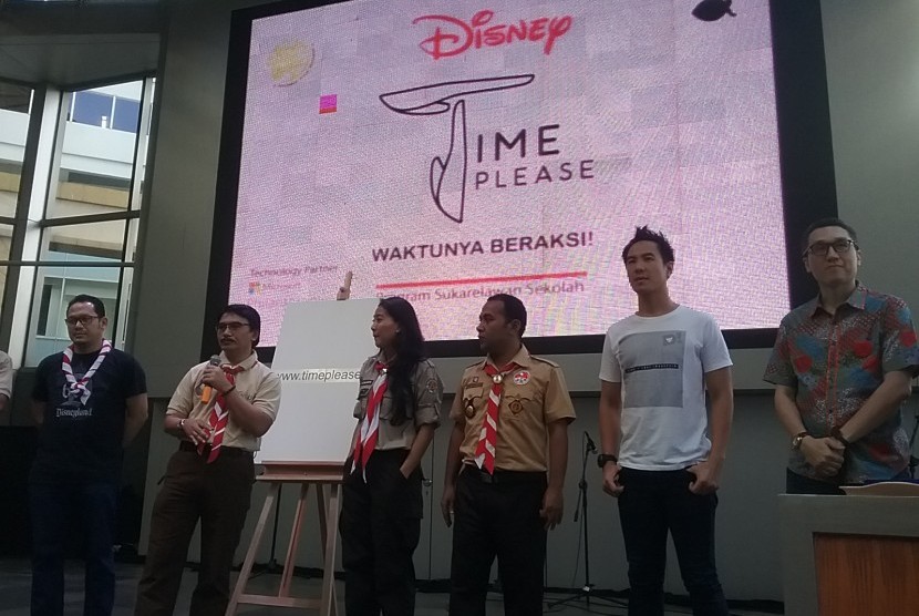 Ketua Kwarnas Gerakan Pramuka Adhyaksa Dault saat peluncuran Program Time Please yang merupakan kegiatan kerja sama Pramuka dengan he Walt Disney Company Indonesia 
