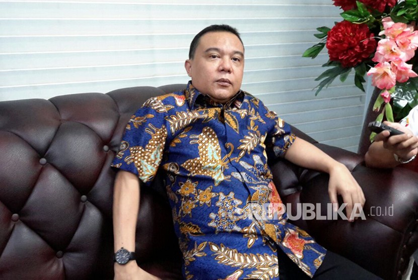 Wakil Ketua DPR Sufmi Dasco Ahmad mengapresiasi rencana Presiden Joko Widodo (Jokowi) yang akan membubarkan 18 lembaga negara dan komisi. 