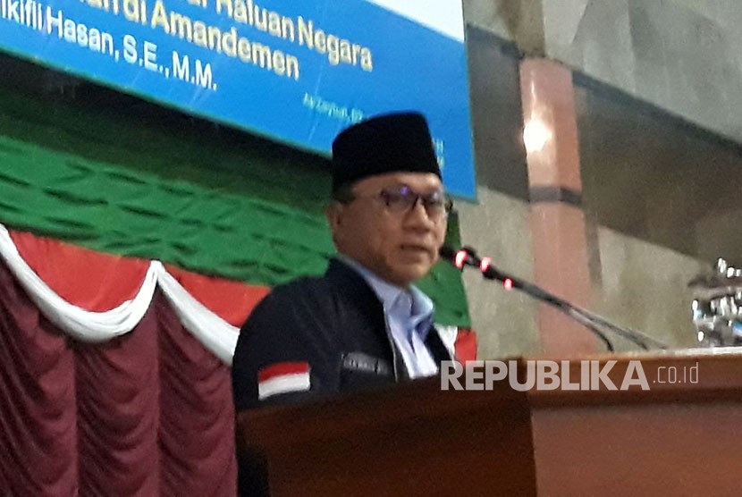 Ketua Majelis Permusyawaratan Rakyat (MPR) RI Zulkifli Hasan melakukan kunjungan sekaligus kuliah umum ke Kampus Institut Agama Islam Al-Zaytun Indonesia (IAI Al-Azis) Kabupaten Indramayu, Jawa Barat, Jumat (19/1). 