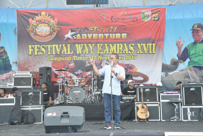 Ketua Majelis Permusyawaratan Rakyat (MPR), Zulkifli Hasan membuka Festival Way Kambas XVII di Taman Nasional Way Kambas.
