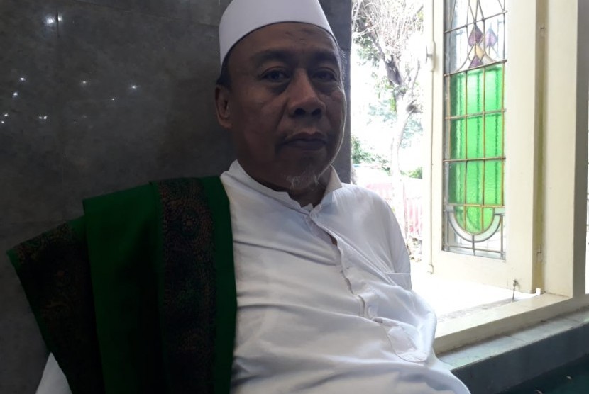 Ketua Majelis Ulama Indonesia Kecamatan Menteng Dr. KH. Farhat Abdullah.