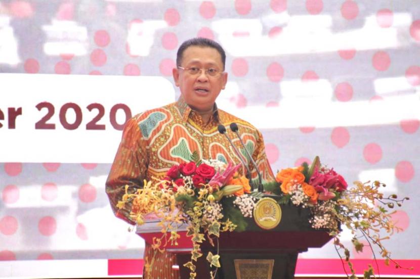 Ketua MPR Bambang Soesatyo membuka Konferensi Nasional II Etika Kehidupan Berbangsa, di MPR RI, Rabu (11/11). 