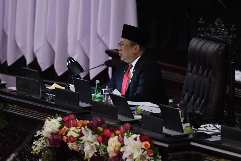 Ketua MPR Bambang Soesatyo menyampaikan pidato pengantar dalam rangka sidang tahunan MPR di Ruang Rapat Paripurna, Komplek Parlemen, Jakarta, Jumat (14/8/2020).