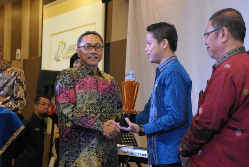 Ketua MPR membuka rakor gubernur se-Sumarta di Bandar Lampung.