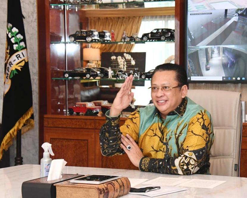 Ketua MPR RI Bambang Soesatyo merespons isu terhangat terkait Covid-19.