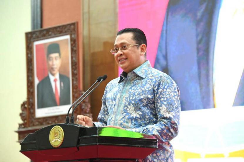 Ketua MPR RI Bambang Soesatyo memberikan respons atas sejumlah isu terhangat.