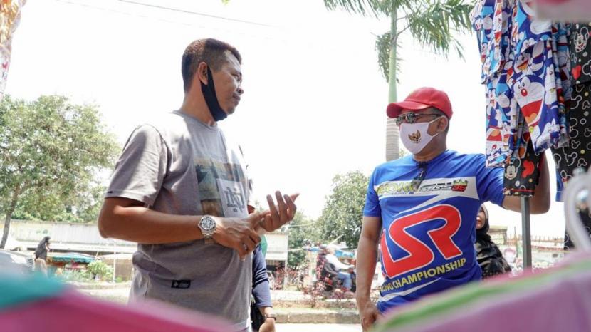 Ketua MPR RI Bambang Soesatyo mengisi akhir pekannya dengan menyambangi pelaku Usaha Mikro, Kecil, dan Menengah (UMKM) untuk melihat geliat perekonomian masyarakat. 