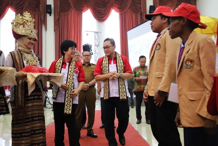 Ketua MPR Zulkifli Hasan membuka pelaksanaan Kuliah Kerja Nyata (KKN) Kebangsaan di Universitas Lampung, Senin (23/7).