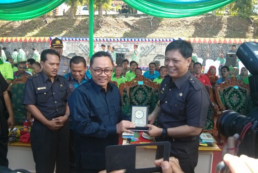 Ketua MPR Zulkifli Hasan saat melakukan sosialisasi 4 Pilar Kebangsaan