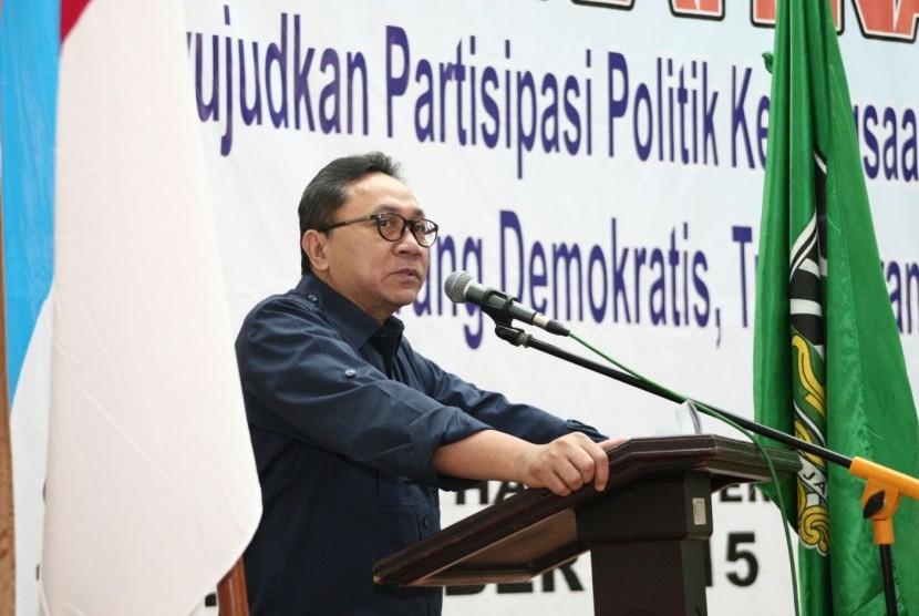 Ketua MPR Zulkifli Hasan saat menjadi keynote speech Seminar Nasional di Universitas Andalas, Padang Sumatera Barat, Selasa (1/9).