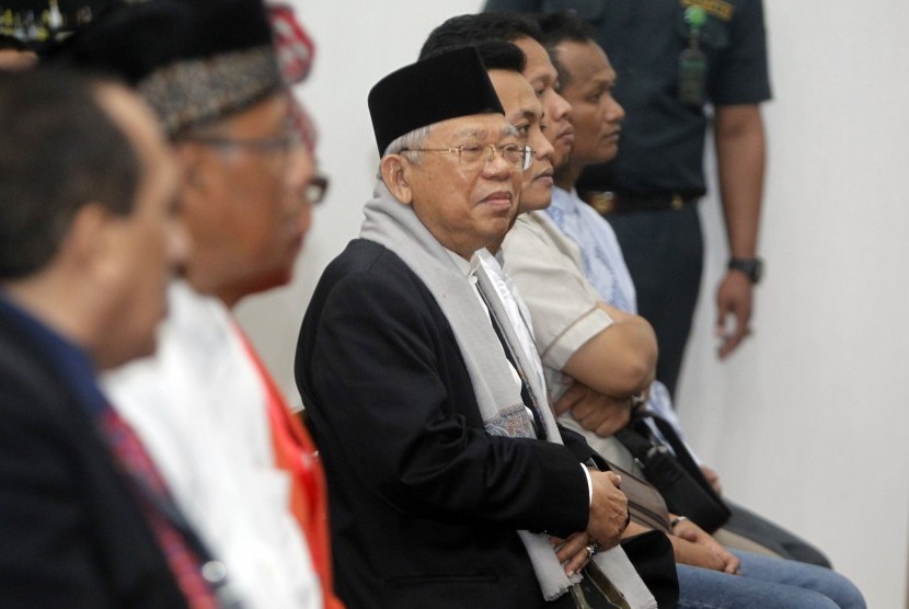 Ketua MUI Ma'ruf Amin hadir menjadi saksi pada persidangan kedelapan perkara dugaan penistaan agama dengan terdakwa Basuki Tjahaja Purnama atau Ahok di di Gedung Kementerian Pertanian (Kementan), Jakarta, Selasa (31/1).