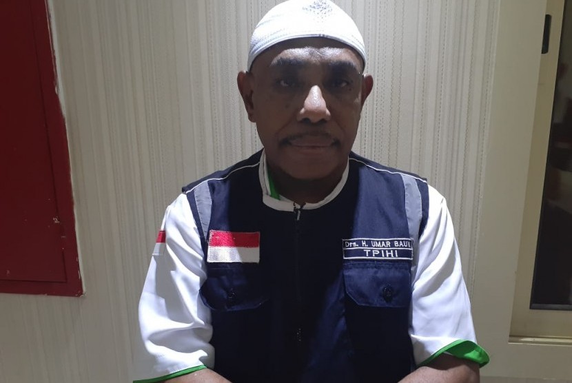Ketua MUI Papua sekaligus anggota TPIHI Kloter 18 UPG KH Umar Bauw Al Bintuni. Dari Tanah Suci Makkah, dia mengimbau jamaah haji untuk mendoakan kondisi dan situasi di Papua agar tetap kondusif, Senin (19/8).