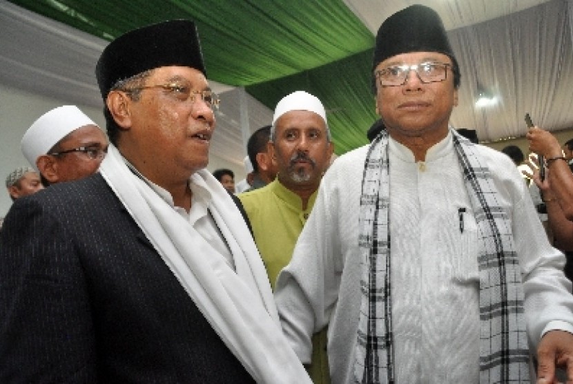 Ketua PBNU, KH Said Aqil Siradj (kiri).