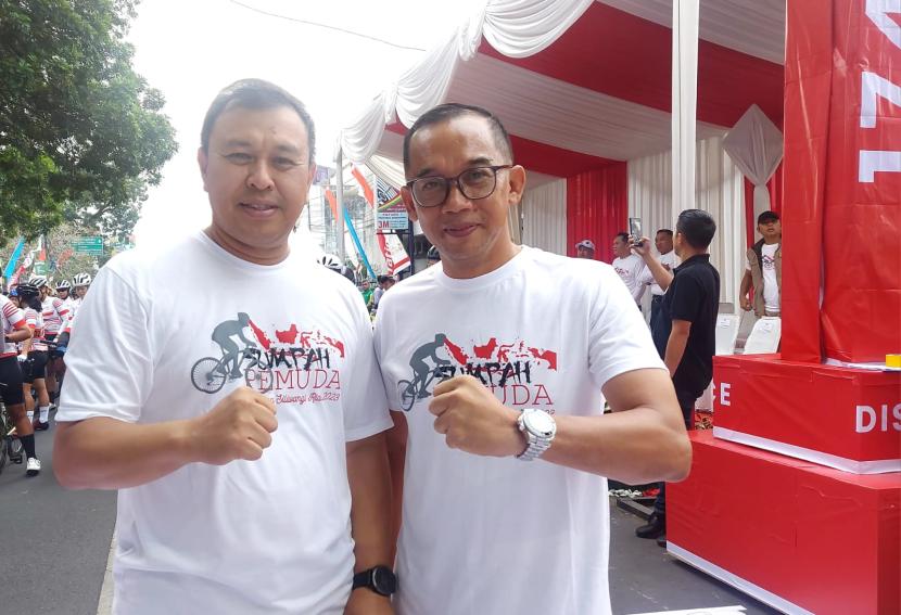 Ketua Pengprov ISSI Jawa Barat, Iman Firmansyah (kanan) dan Ketua Panitia Lodaya-Siliwangi Ride 2023, Kombes Pol Deni Okvianto, SIK (kiri).