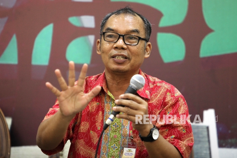 Ketua Pengurus Harian Yayasan Lembaga Konsumen Indonesia Sudaryatmo.