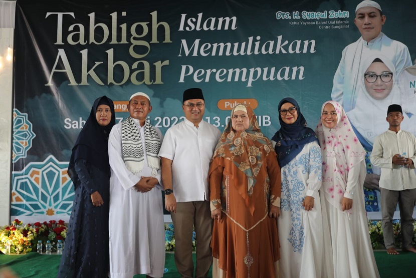 Ketua Pengurus Wilayah Badan Kontak Majelis Taklim (PW BKMT) Bangka Belitung Melati Erzaldi kembali mengundang Mamah Dedeh ke Babel.