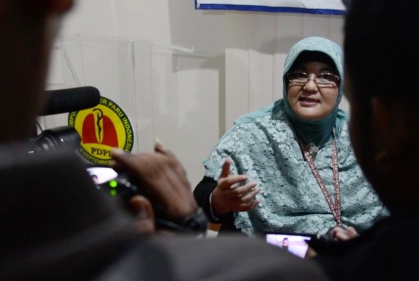 Ketua Perhimpunan Dokter Paru Indonesia (PDPI) Cabang Jakarta, Dr dr Erlina Burhan, SpP(K)