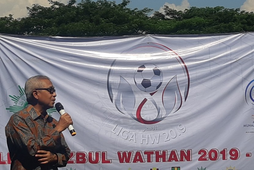 Ketua PP Muhammadiyah, Busyro Muqoddas, membuka Liga Hizbul Wathan Nasional Zona 4 DIY, di Lapangan Sepak Bola UMY, Sabtu (15/2).