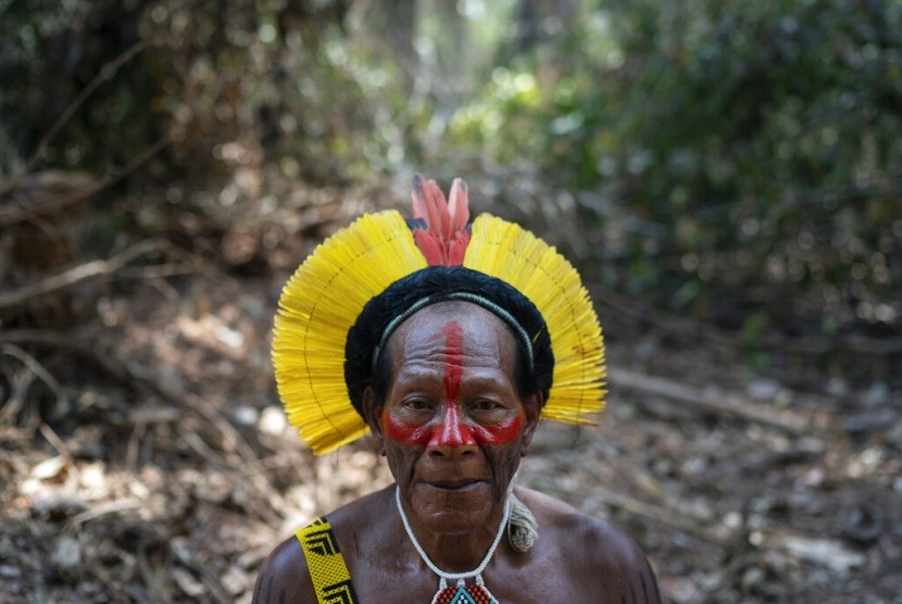 Ketua suku asli di desa Krimej, Kadjyre Kayapo dari suku Kayapo. Brasil siapkan dana 904 juta dolar AS untuk lindungi suku asli Amazon. Ilustrasi.