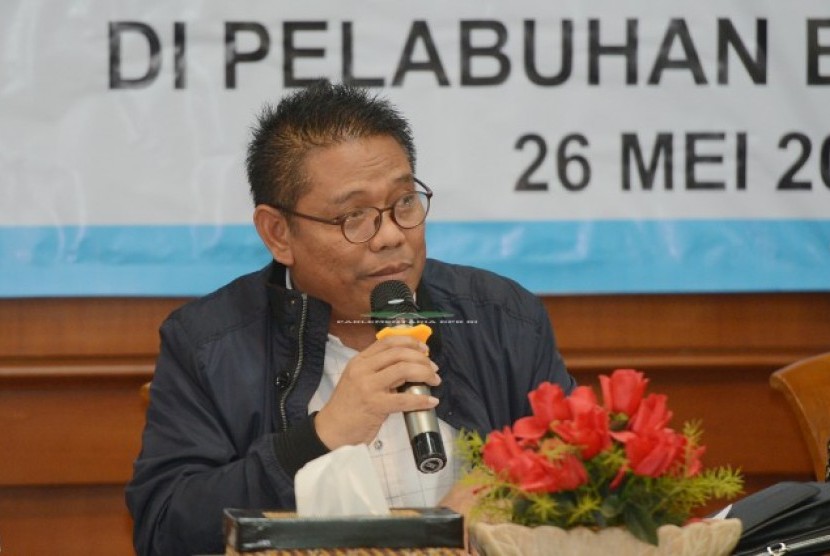 Ketua Tim Kunjungan Kerja Komisi VII DPR RI M Dardiansyah menyatakan akan memfasilitasi PT Tirta Wahana Bali Internasional (TWBI) terkait pengajuan izin Analisis Dampak Lingkungan (Amdal) kepada Kementerian Lingkungan Hidup dan Kehutanan.