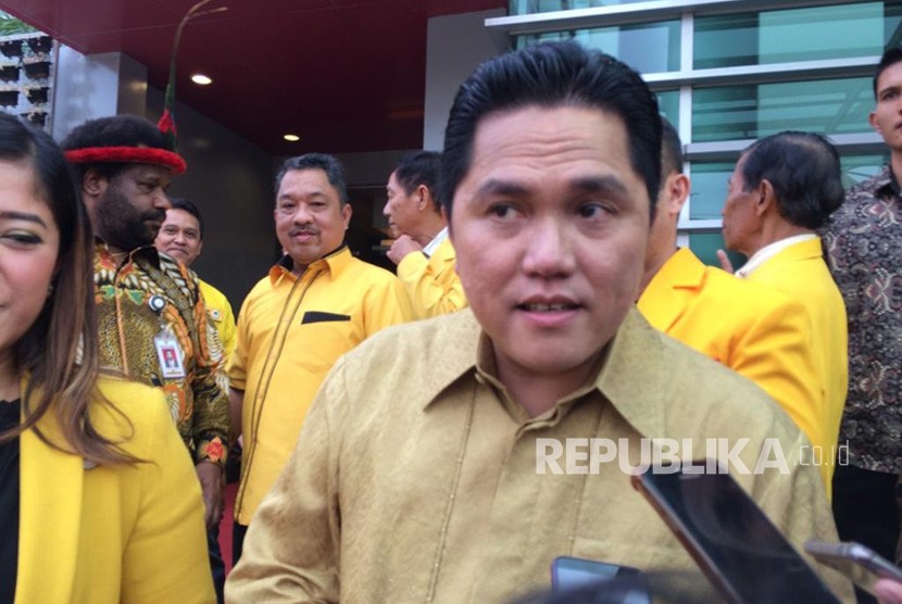 Ketua TKN Jokowi-Ma'ruf, Erick Thohir, saat menghadiri Resepsi dan Puncak HUT Partai Golkar ke-54, di Jakarta International Expo, Kemayoran, Ahad (21/10). 