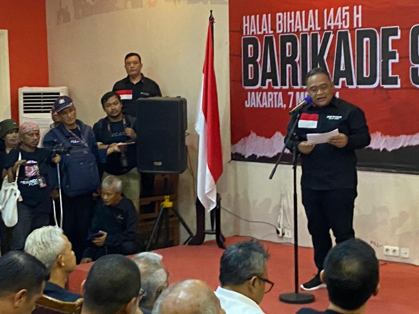 Ketua Umum Barikade 98 yang juga Wakil Ketua Umum Partai Hanura Benny Rhamdani saat halal bihalal di Cikini, Jakarta Pusat, Selasa (7/5/2024).