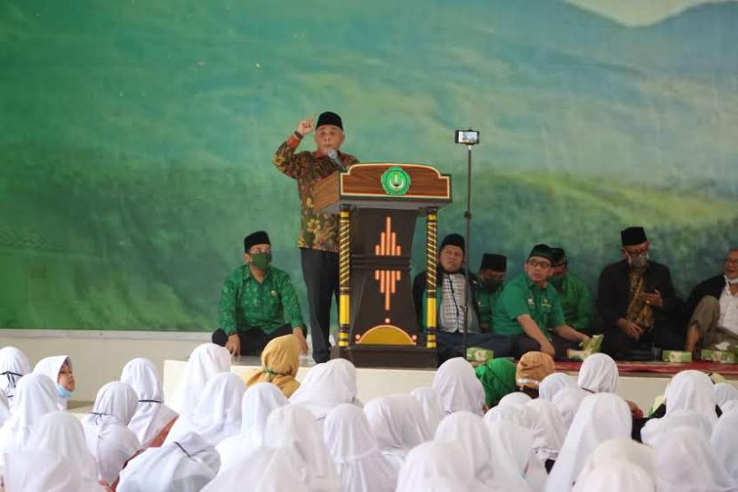 Ketua Umum DPP PUI KH Nurhasan Zaidi, kunjungi beberapa pesantrend di Cianjur, Ahad (30/8)